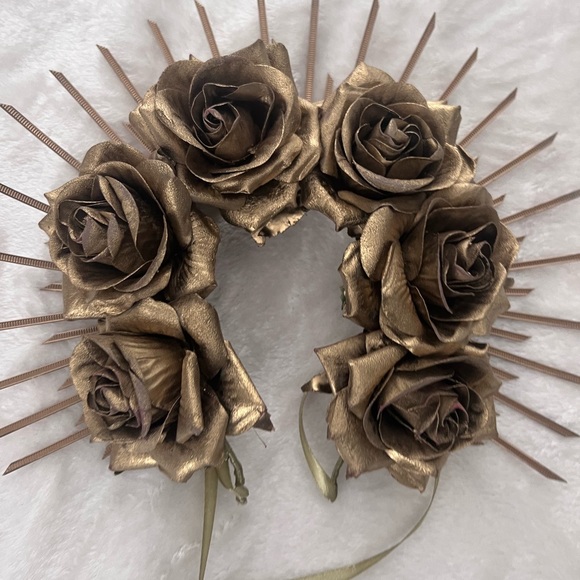 ✨BRAND NEW✨ Flower crown headband (perfect for maternity photoshoots) - Picture 5 of 5